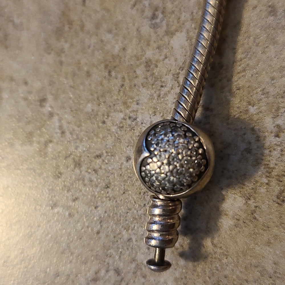 Pandora heart charm - retired!